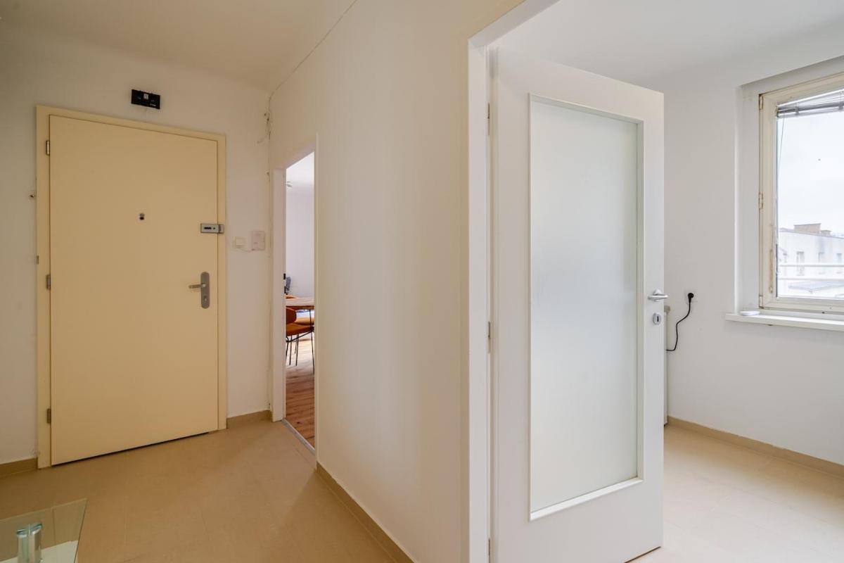 10 Minutes To City Centre And Next To Wien Hbf And Easy From Airport Exterior foto